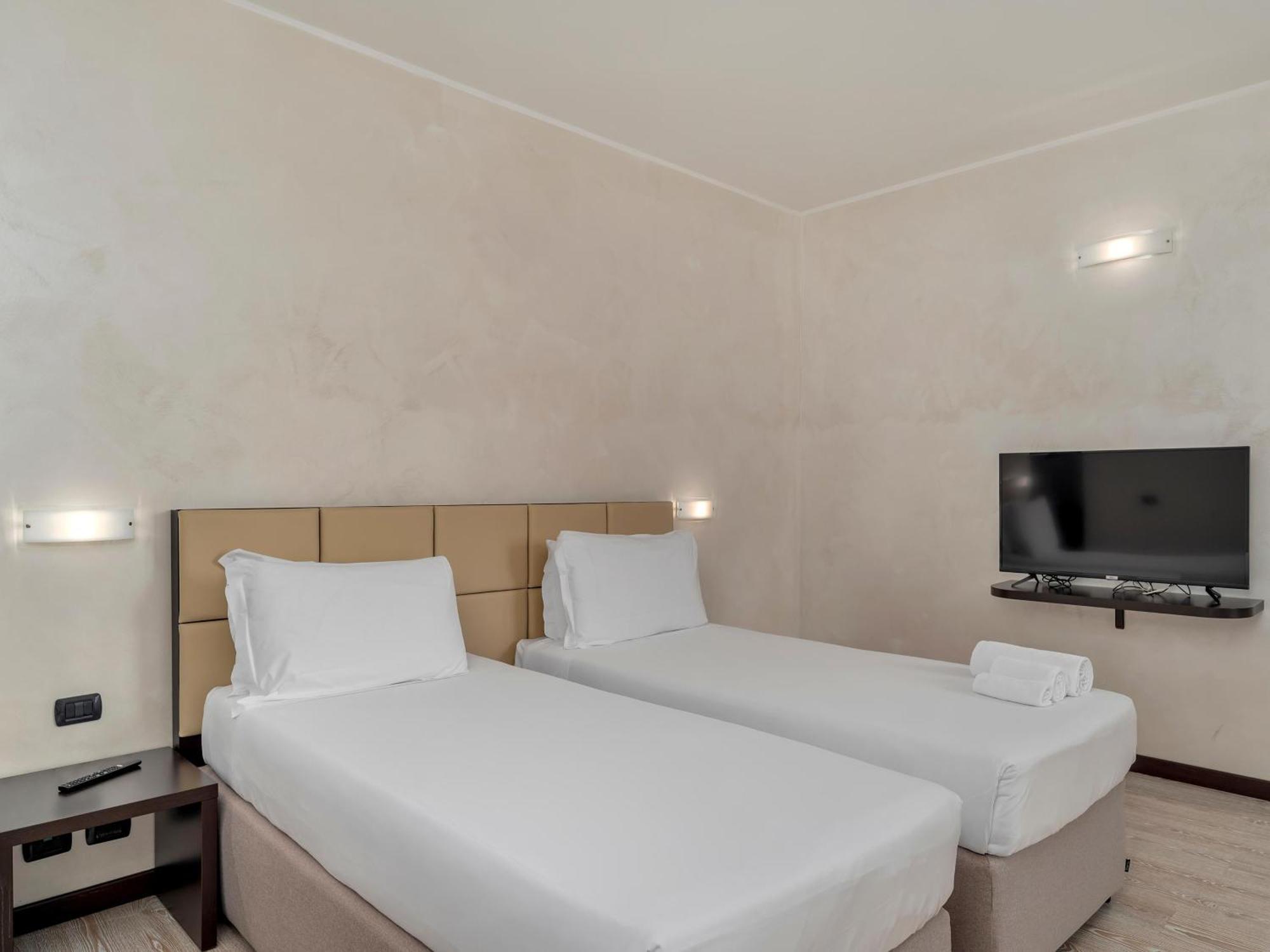 B&B Hotel Park Hotel Cassano Кассано-д'Адда Экстерьер фото