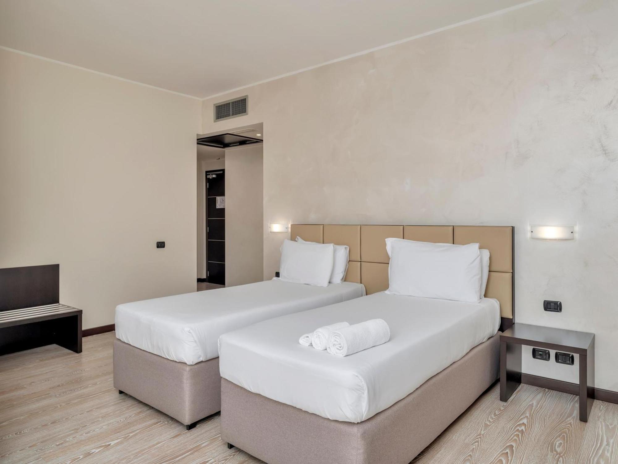 B&B Hotel Park Hotel Cassano Кассано-д'Адда Экстерьер фото